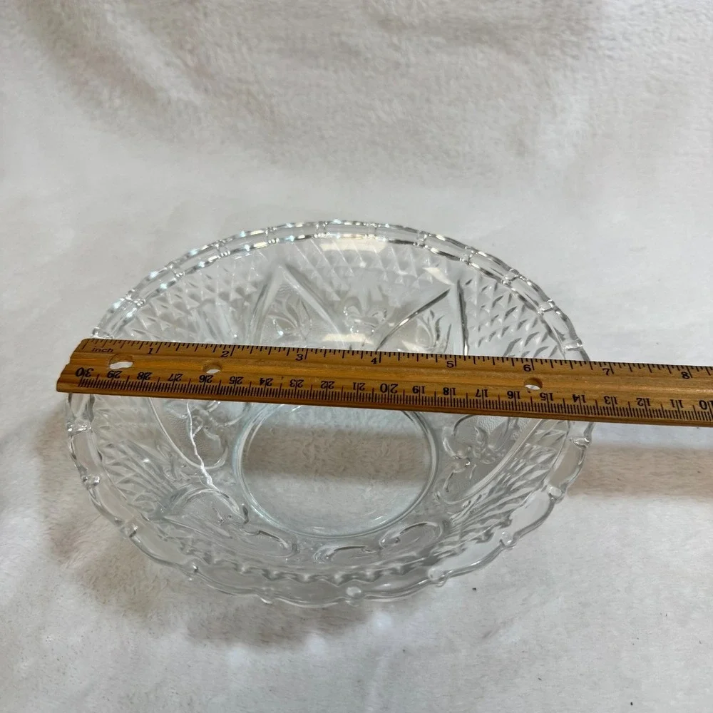 Vintage Clear Glass Heart Etched Serving Bowl Footed‎ Heavy Dish Indonesia